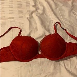 NWT Victoria’s Secret sexy red lace bra size 34D